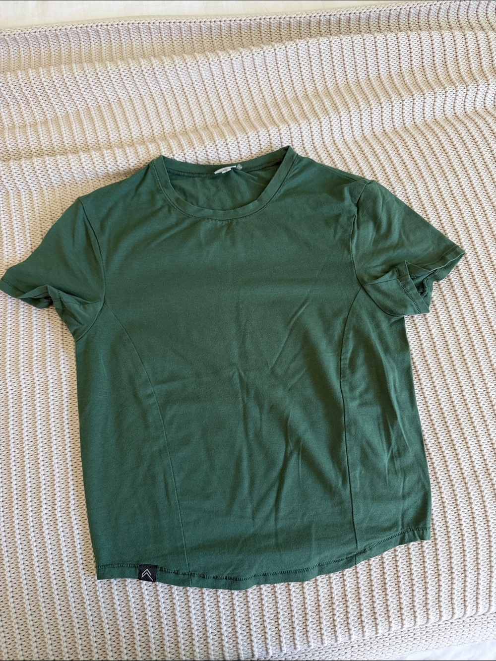 Oner - Mellow Soft Mid Short Sleeve
T-Shirt
Color: Forest Green size small
